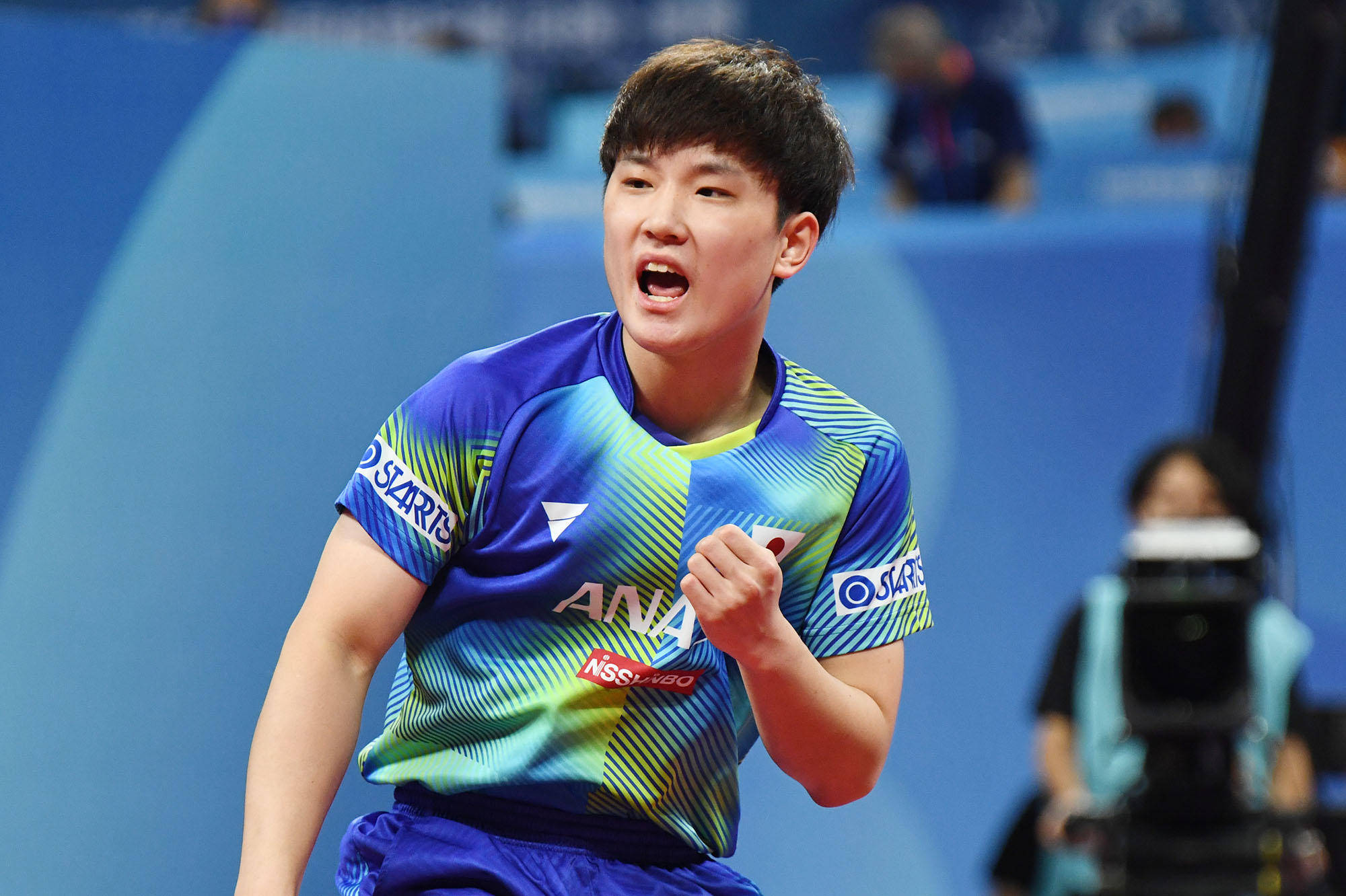 局对女子摔 局对女子摔